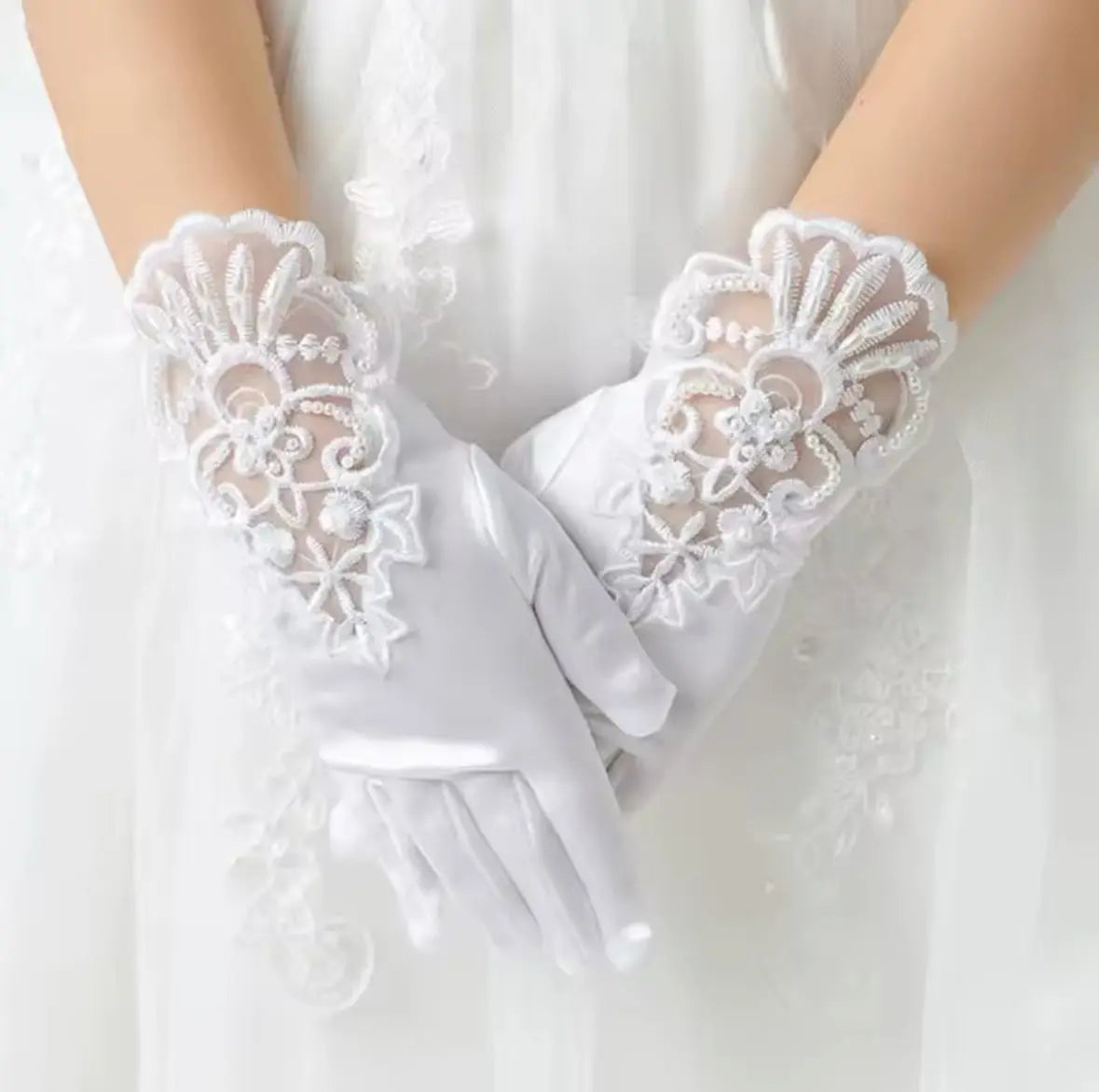 Gants pour enfants en satin avec broderies - Magnity Kids