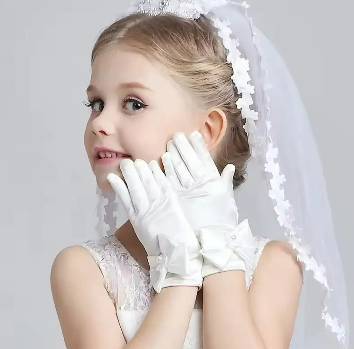 Gants pour enfants en satin avec noeud - Magnity Kids