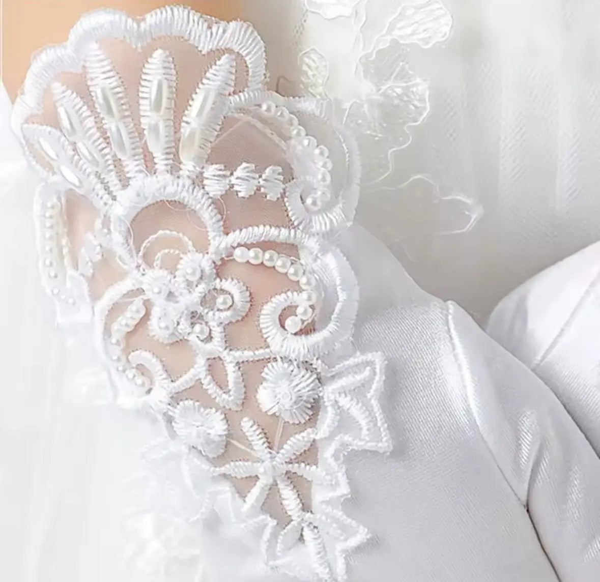 Gants pour enfants en satin avec broderies - Magnity Kids